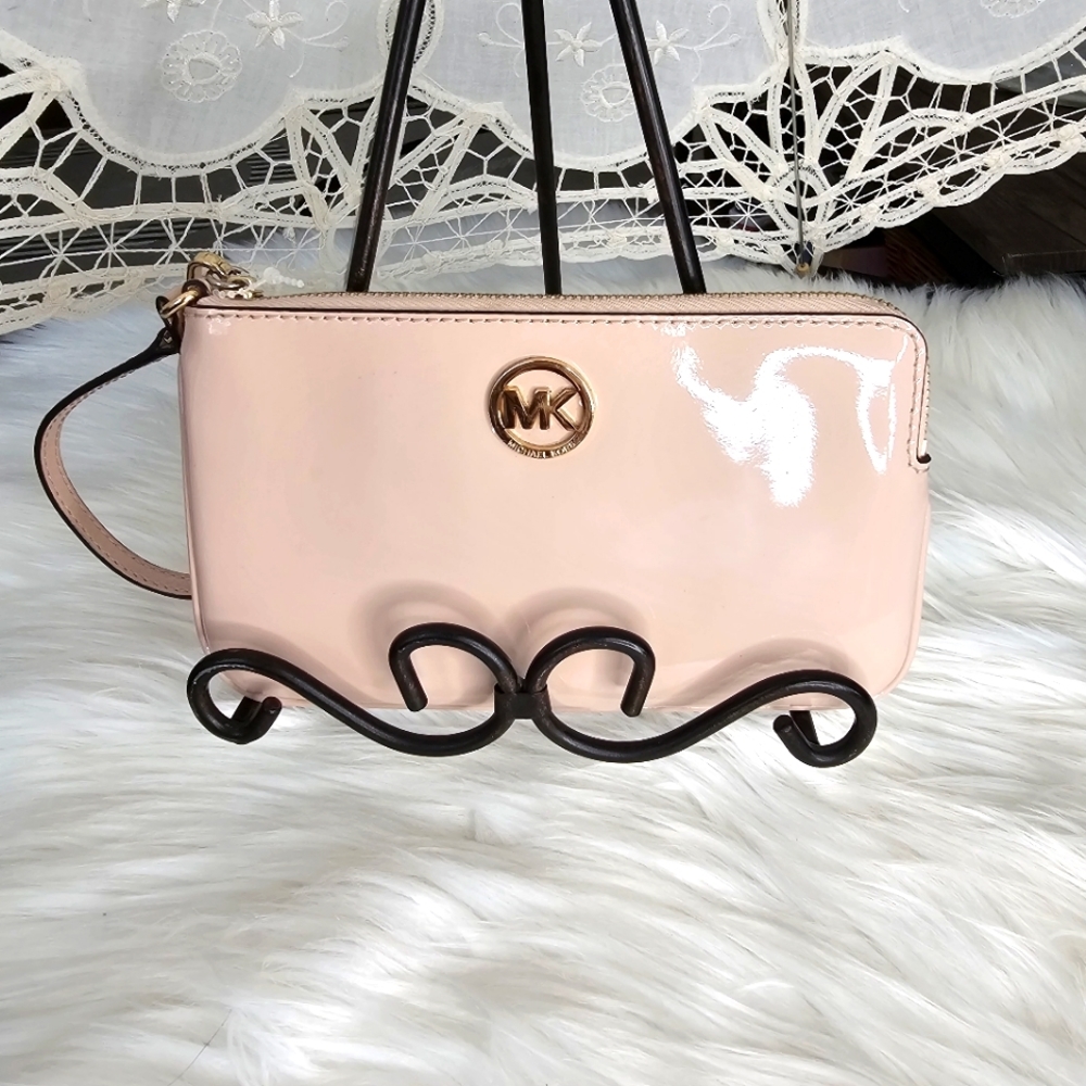 Michael Kors Pale Pink Wristlet Golden Metal Hardware Patent Leather